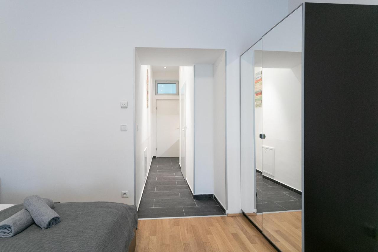 Apartment, Modern Und Neu Renoviert Appartement