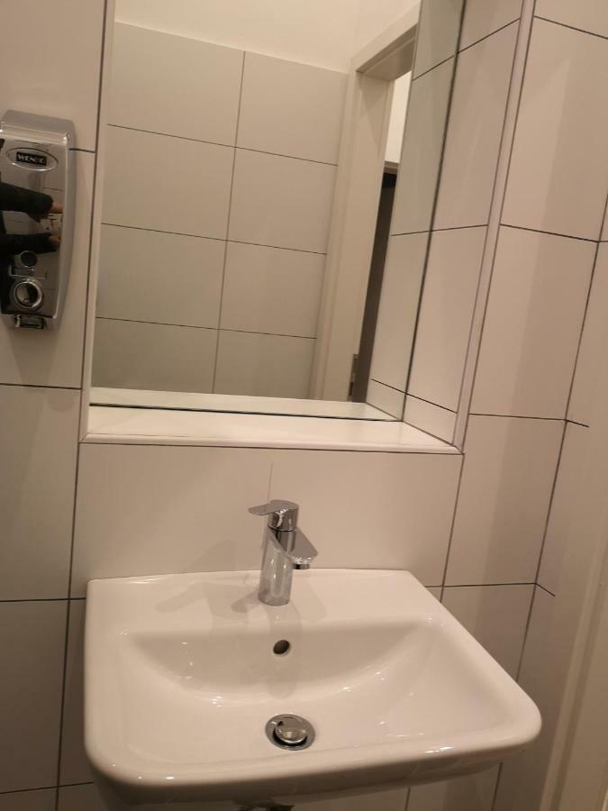 Apartment, Modern Und Neu Renoviert Appartement Vienne